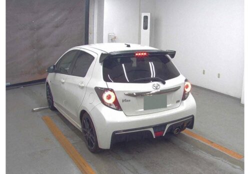 Toyota Vitz RS G's Smart Package 2015 (Blanco) - Imagen 3