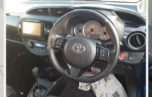 Toyota Vitz RS G's Smart Package 2015 (Azul) - Imagen 5