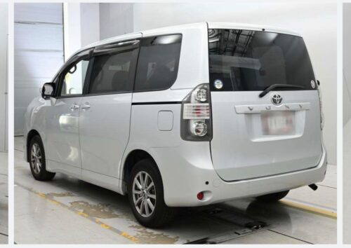 Toyota Voxy X L Edition 2009 - Imagen 4