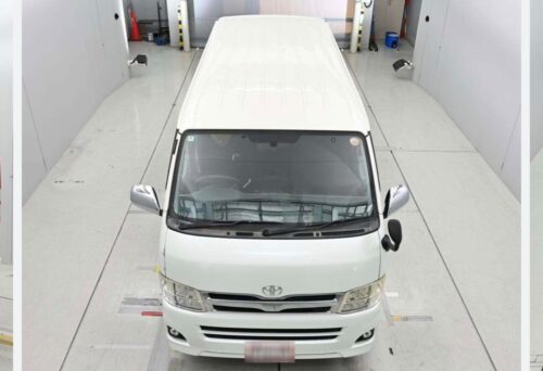 Toyota RegiusAce Van Long Super GL 4WD 2012 - Imagen 4