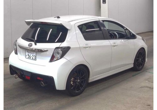 Toyota Vitz 5D GR Sport GR Manual 2017 - Imagen 4