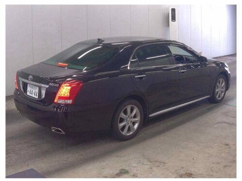 Toyota Crown Majesta C Type V8 2013 - Imagen 4
