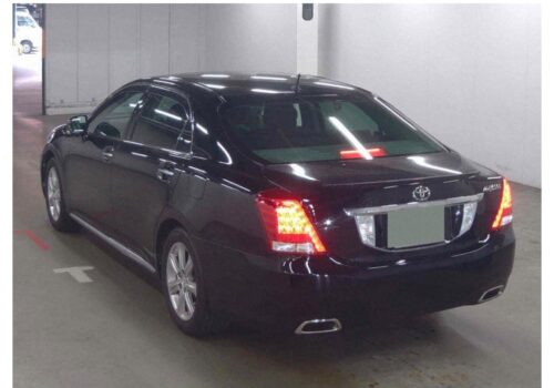 Toyota Crown Majesta A Type V8 2009 - Imagen 3