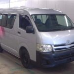 Toyota Hiace Wagon DX (10 Pasajeros) 2011