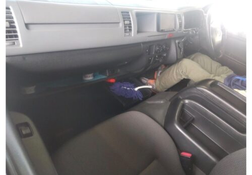 Toyota Hiace Wagon DX (10 Pasajeros) 2011 - Imagen 5