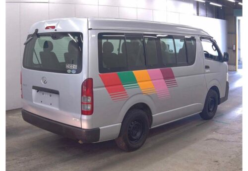 Toyota Hiace Wagon DX (10 Pasajeros) 2011 - Imagen 4