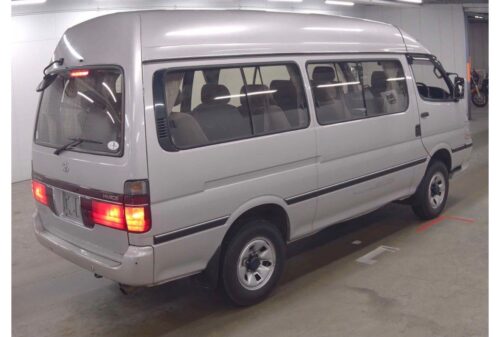 Toyota Hiace Wagon Grand Cabin 4WD 3.0 Diésel (1KZ) 1999 - Imagen 4