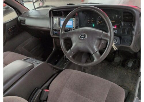 Toyota Hiace Wagon Grand Cabin 4WD 3.0 Diésel (1KZ) 1999 - Imagen 5