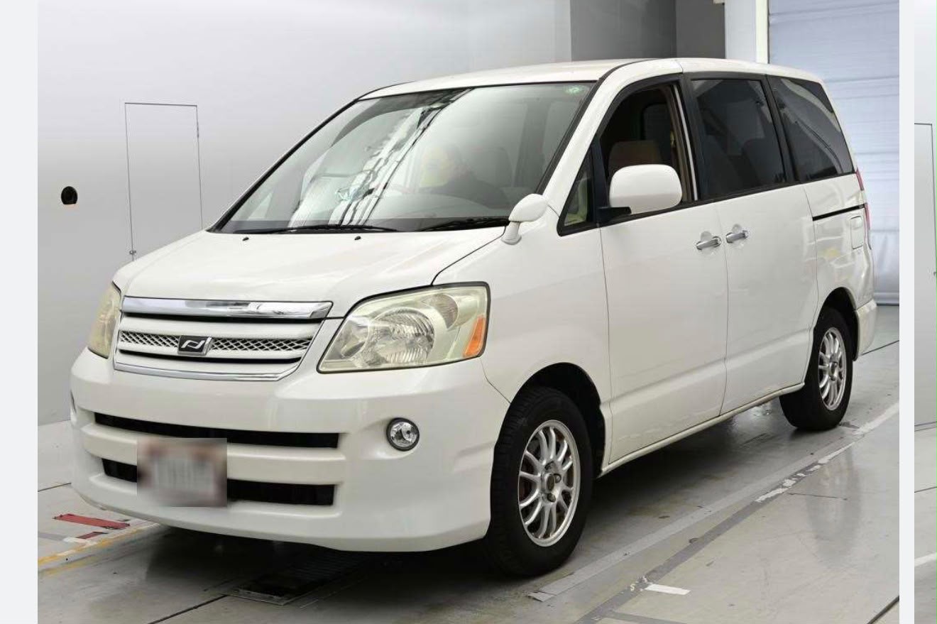 WhatsApp Image 2026-10-26 at 15.58.55 (1) Toyota Noah X 2006 - Imagen 1