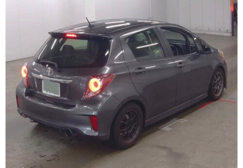 Toyota Vitz 2012 - Imagen 3