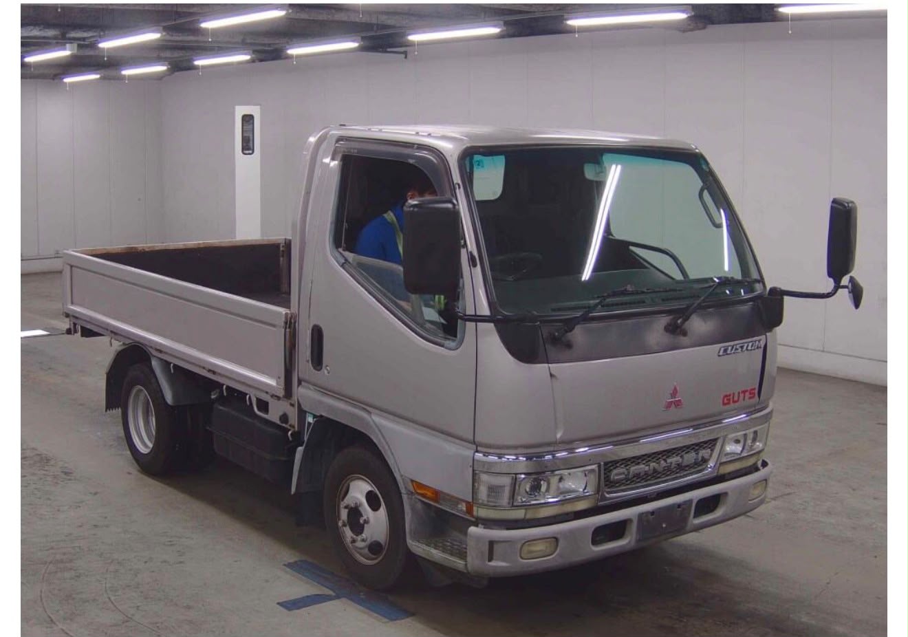 WhatsApp Image 2026-10-26 at 16.02.19 (1) Mitsubishi Fuso Canter 2001 - Imagen 1